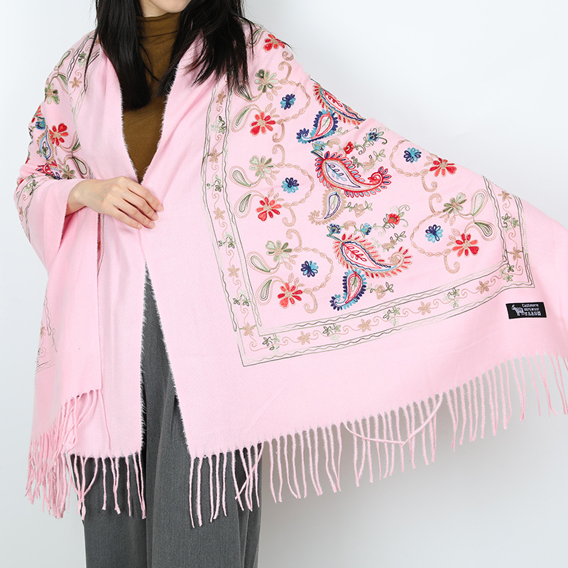 Natural fresco estilo nacional bufandas de flores de moda de mujer gran chal turismo vestir con bordas gruesas y cálidas con mayorista