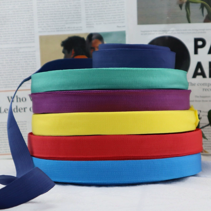 Наг в наличии Полипропиленовая лента 300D Оберточная лента Внутренняя упаковка Обычный зашифрованный черный цвет