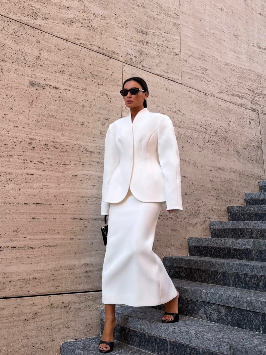 2026 European and American cross-border Amazon new white waist-cinching suit set, fashionable long skirt two-piece casual professional attire