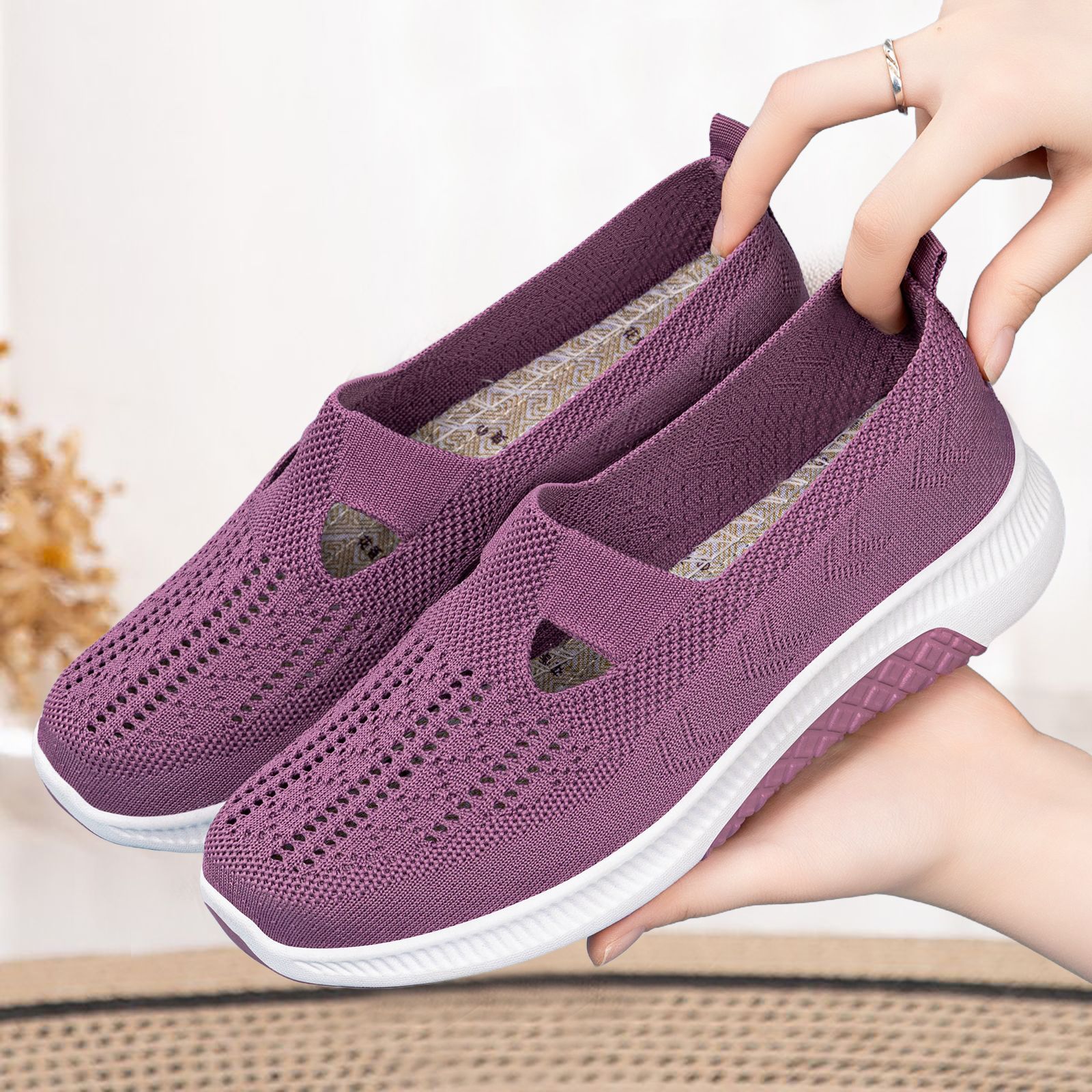 Zapatos de mujer transfronterizos explosivos zapatos de mujer zapatos casuales de tejido superficial zapatos de tela cómodos zapatos de malla transpirables ligeros zapatos únicos