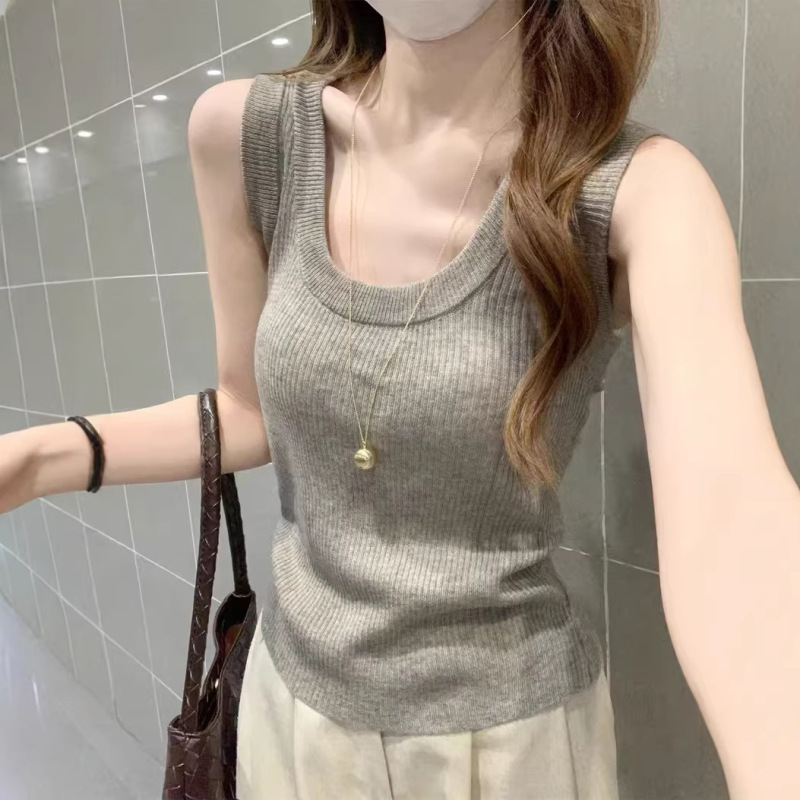 Korean-Style Knitted U-Neck Camisole for Women, Autumn Slim Fit Versatile Top That Covers Side Breasts, Sleeveless Base Shirt That Can Be Worn Outside