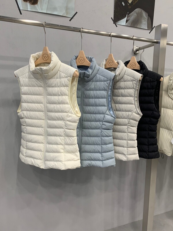 2025新款修身排骨羽绒马甲女内搭轻薄立领显瘦百搭白鸭绒背心外套|undefined