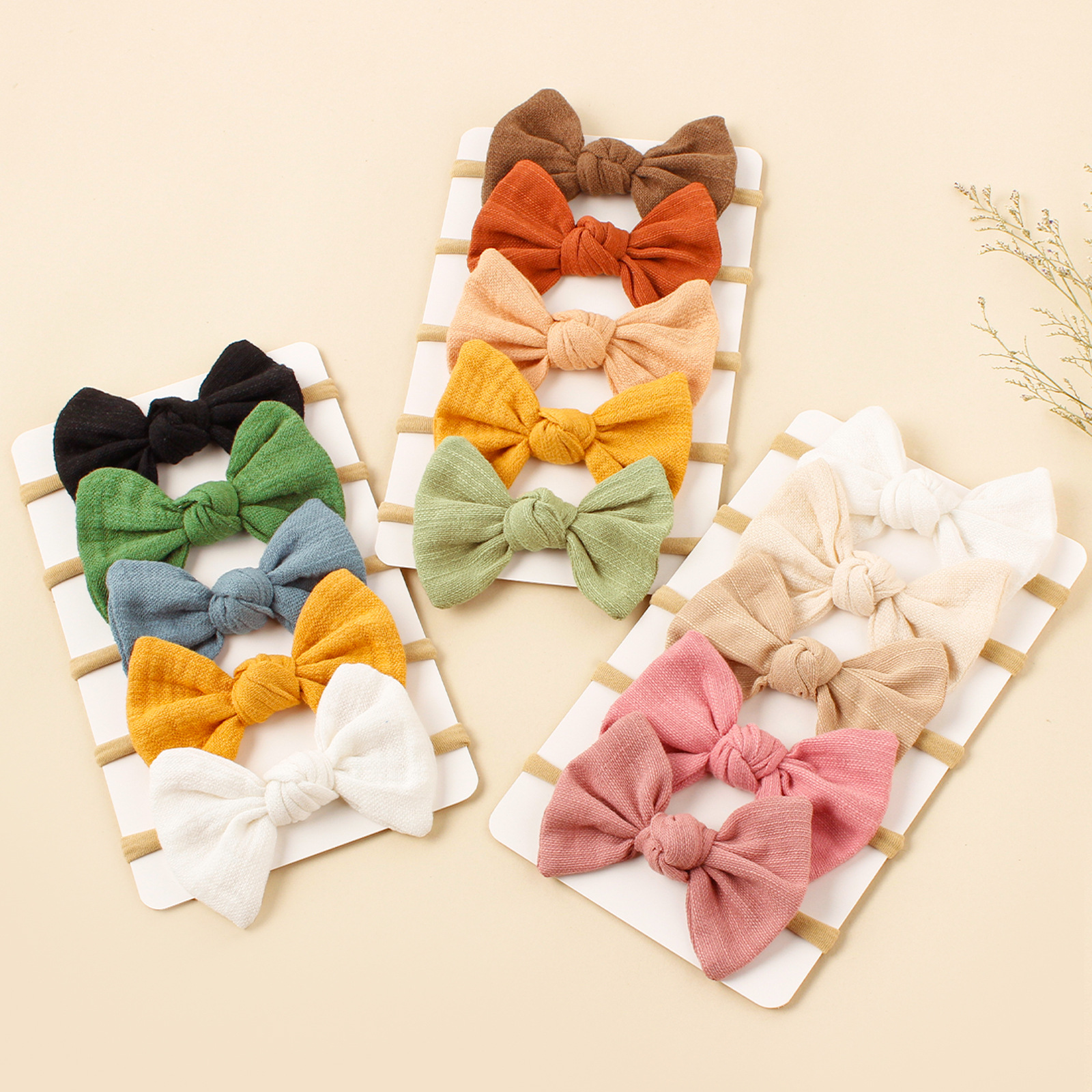 children's hair accessory with bow
