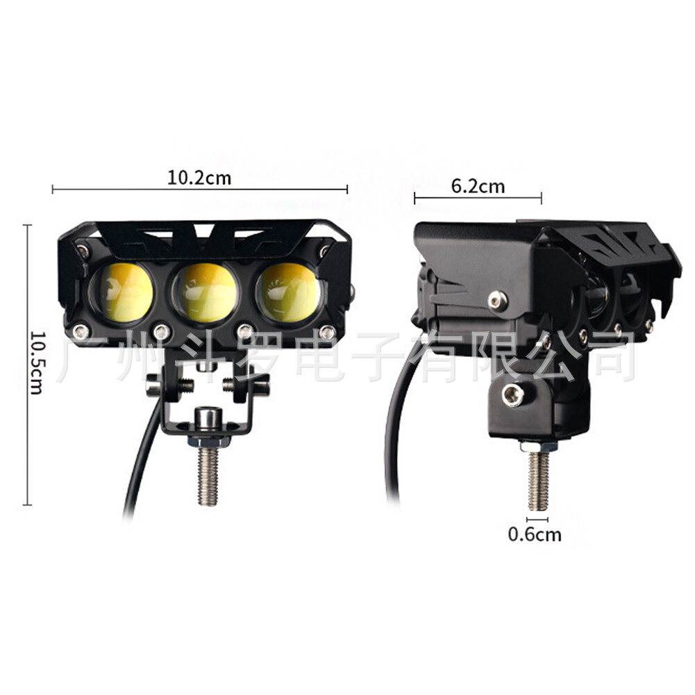 Motocicleta motocicleta Spotlight externo tres cuentas Spotlight alto brillo tres luces intermitentes Luz Blanca Amarilla luz LED pavimentación Spotlight