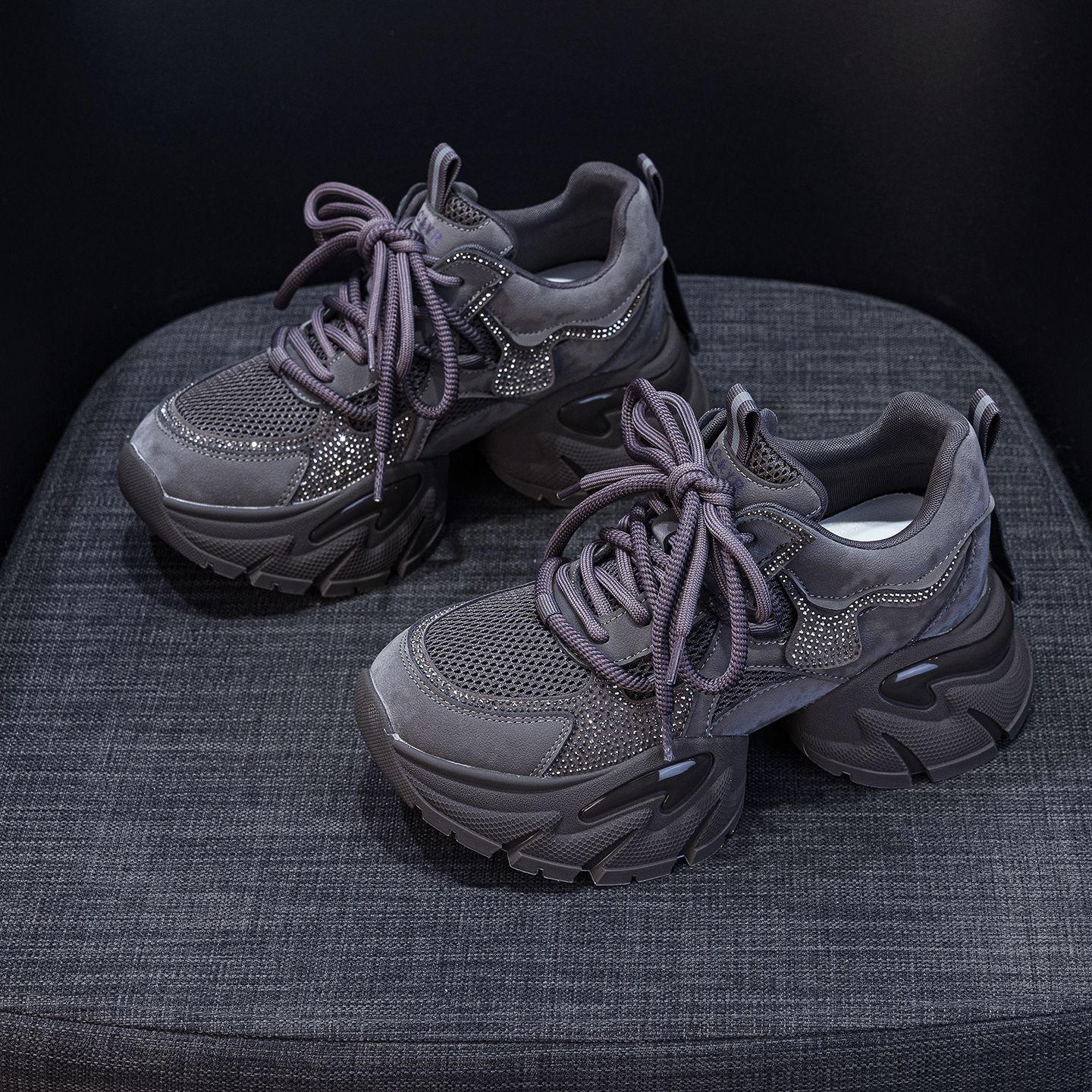 Giày sneaker nữ chunky đế dày tăng chiều cao, phong cách năng động, đế đệm khí — M2957 màu nâu, M2957 màu xám, M2957 màu đen