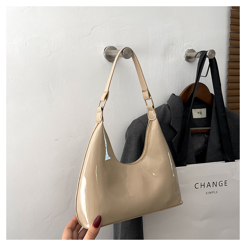660g Weight Nylon Lining Material Zipper Closure Type Single Shoulder Strap Strap Type Underarm Bag Bags Type Daily, Shopping Occasion Pu Leather Material Solid Color Pattern All Seasons Season Women's Gender Streetwear Style Pillow Shape Shape Small Size Women's Small Pu Leather Solid Color Streetwear Pillow Shape Zipper Underarm Bag 11
