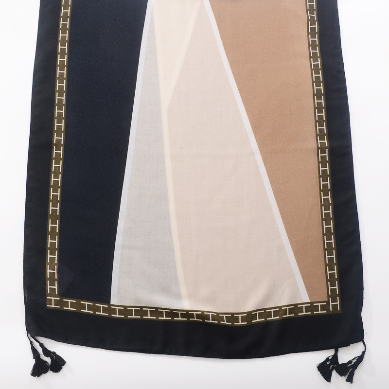 Venta caliente transfronteriza moda europea y americana gradiente de color a juego de rayas horizontales de algodón y lino siente la bufanda larga borla hecha a mano de las mujeres chal