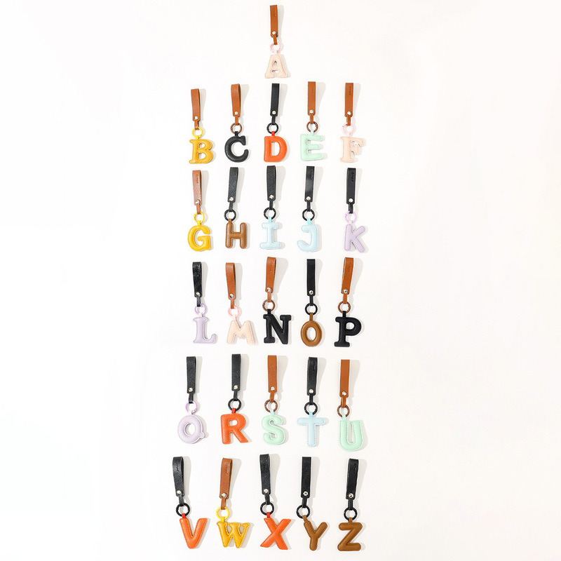 Fashionable Leather 26-Letter Keychain, High-End Leather Cute Style Pendant, Popular Amazon Foreign Trade Wholesale