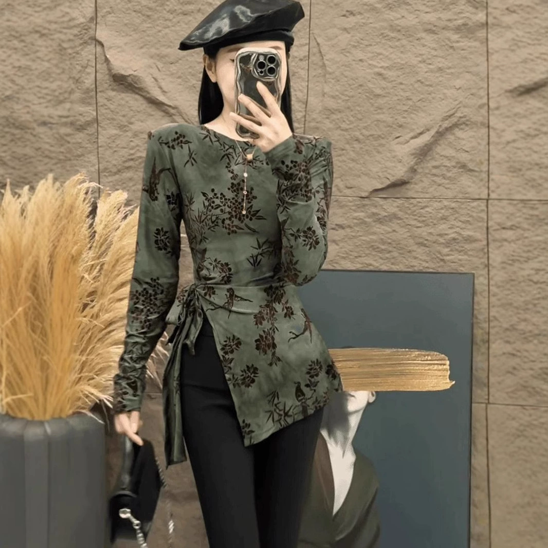 Ретро национальный стиль с круглым вырезом, футболка с длинными рукавами, женская весенняя и осенняя стройная талия, нерегулярный открытый топ и нижняя рубашка