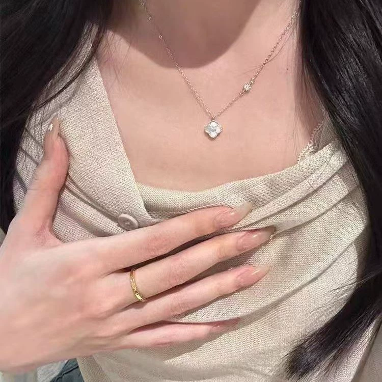 П pendant цепочка для ключицы?