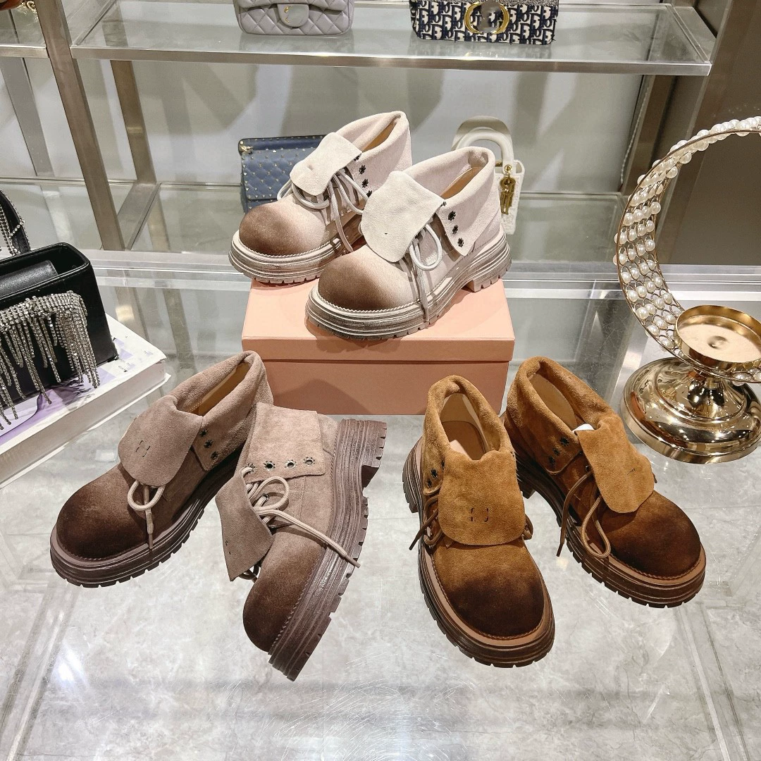 Трансграничные трансграничные трансграничные большие желтые сапоги женщины 2024 осень новый ретро два носки сапоги