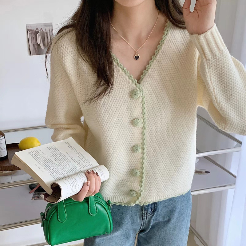 法式秋冬新款设计感小众毛衣女短款小香风重工手工包边针织衫开衫