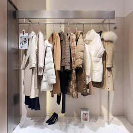 露玛莉轩尾款清货女装剪标撤柜品牌折扣杂款包走份货源批发时尚