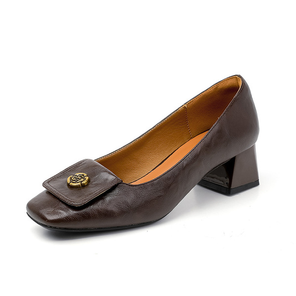 Retro elegant shoes heels