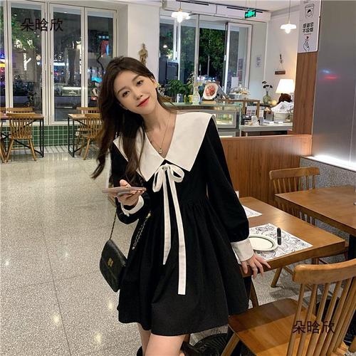 Sweet and Age-Defying Babydoll Neckline Dress for Women, Autumn French Belted Corseted Slimming Mini Skirt for Petite Figures