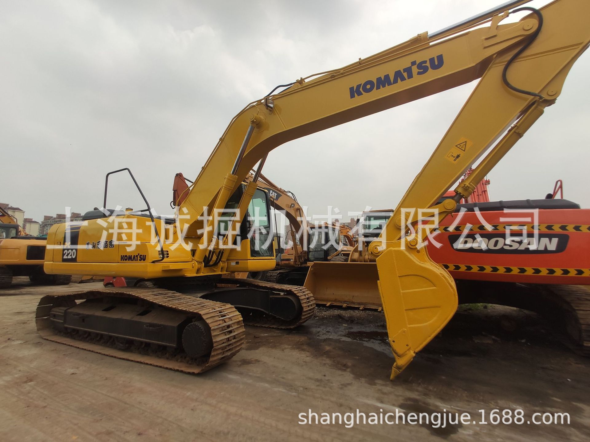 二手小松220-7挖掘机 上海 好试车