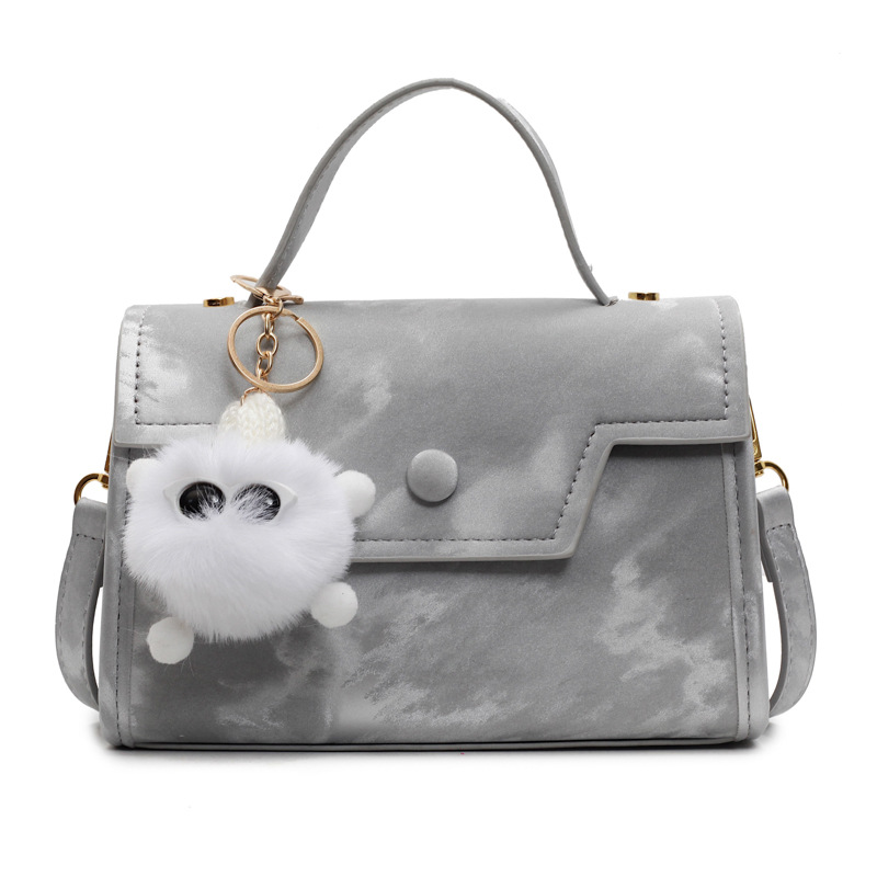 Bolso cuadrado pequeño de mano de estilo occidental de todo fósforo para mujer 2025 nuevo bolso de viaje de ocio ligero bolso de mensajero simple de sentido avanzado