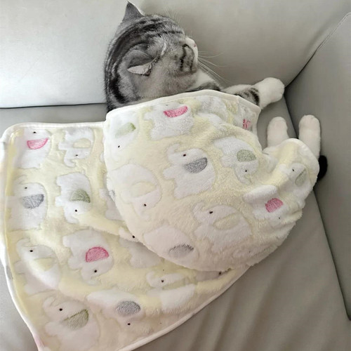 Yellow Small Elephant Cat Cover Cushion Air Conditioner Small Blanket Cute Pet-Specific Dog Cover Winter Warm Blanket