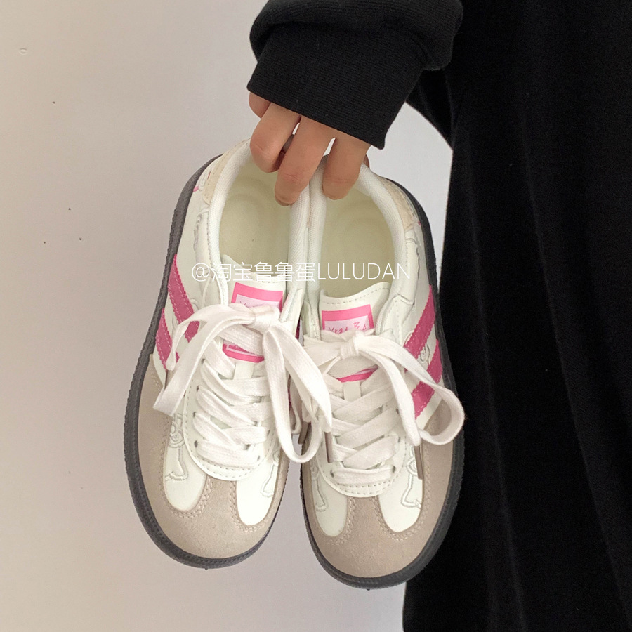 Zapatos casuales de patinaje caliente para mujeres verano y otoño de 2025 nuevos zapatos de mujer, zapatos de entrenamiento de estilo coreano de suela gruesa nicho para mujeres