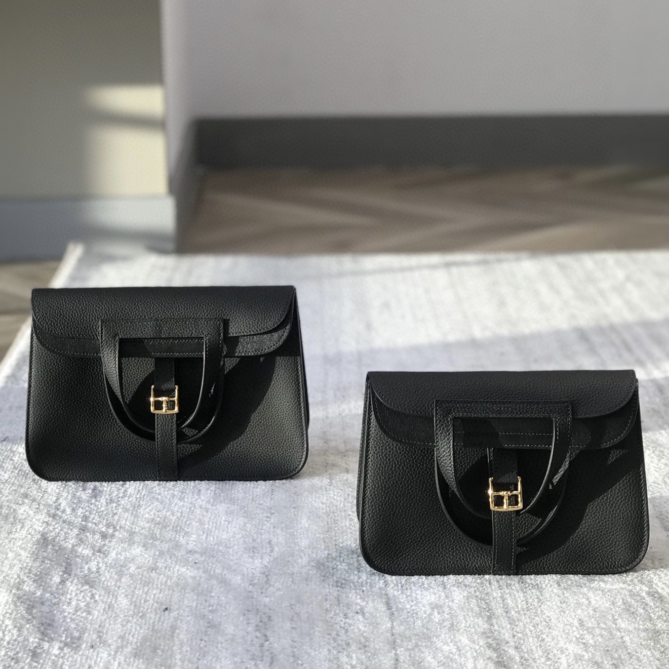 2024 New head layer cowhide briefcase and horseshoe fashion shoulder handbag envelope women's bag_voghion.com