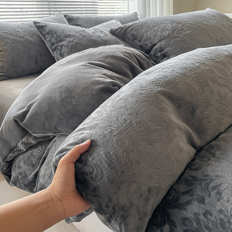 Leche de invierno cama de cuatro piezas set2025 nuevo invierno premium sensación de engrosamiento flange sábanas de coral cubierta