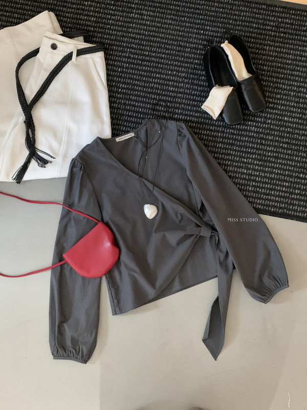 【MISS密思家正品店】极简气质侧边系带假一片式小衫女装33722|undefined