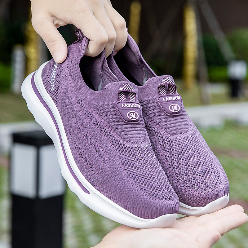 Nuevos zapatos de malla de primavera y otoño, zapatos de caminar de edad avanzada, zapatos deportivos ligeros y cómodos, un cabello