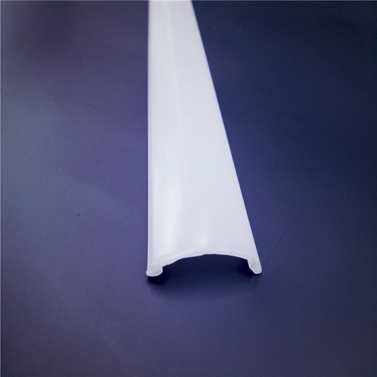 厂家供应LED灯外壳 PC灯罩外壳 塑料灯罩条 光扩散