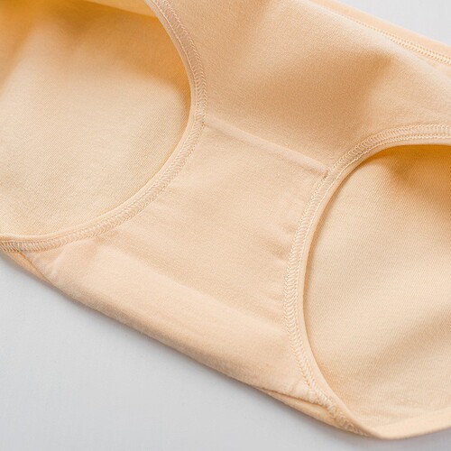 A001 women's underwear pure cotton simple breathable medium low waist solid color big red girl student cotton briefs