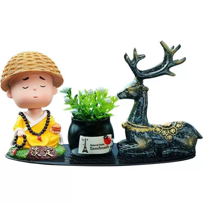 Shaking Head, Little Monk Decoration: Car ornaments