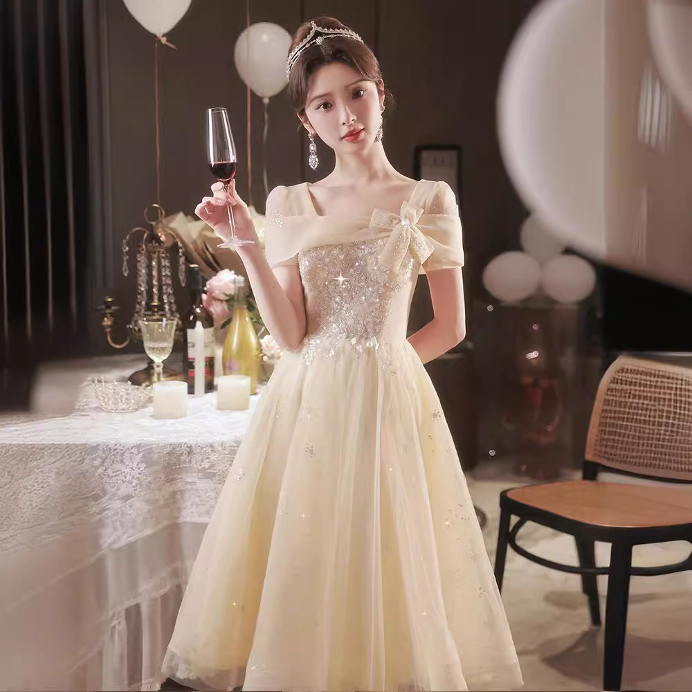 Champagne Evening Dress 2025 New Adult Ceremony Small Birthday Party Light Luxury Niche Art Exam Skirt Women Wholesale
