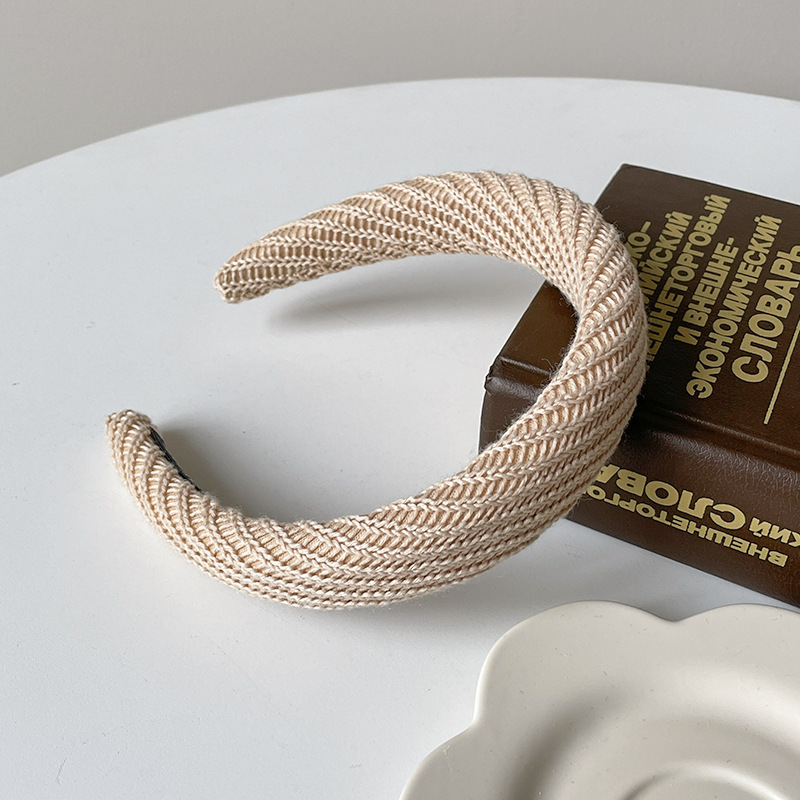 Diadema de color café de otoño e invierno para mujer 2025 nuevo paquete de cabello, diadema de presión superior de cabeza alta, toallita de tarjeta de viaje de salida exterior de todo fósforo