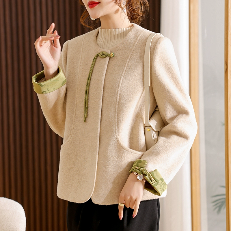 Мама средних лет весеннее шерстяное пальто 2025 новая женщина среднего и пожилого возраста миссис Куо весна и осень новый китайский стиль топ