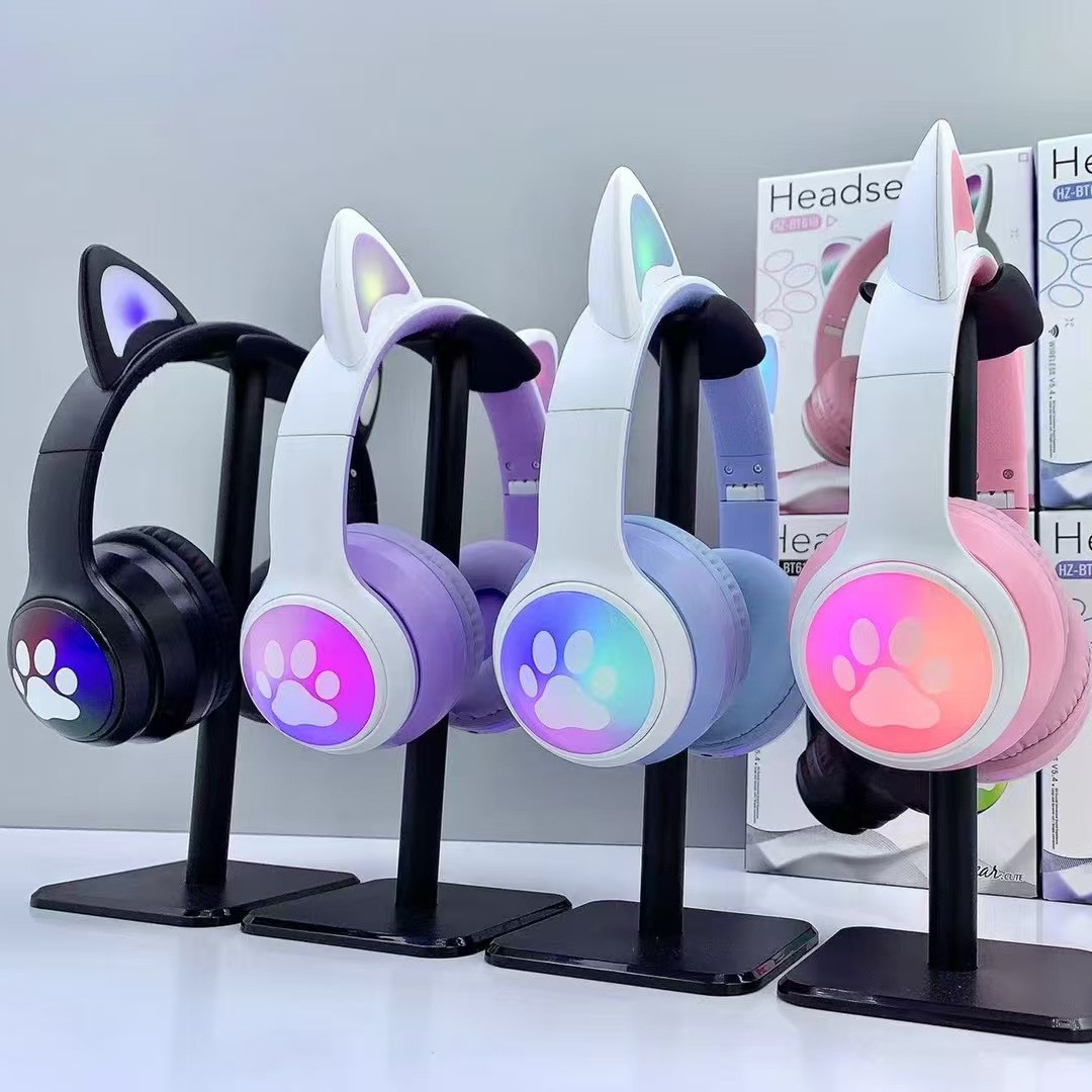 Comercio exterior transfronterizo BT618 orejas de gato luminosas auriculares Bluetooth radio competencia auriculares dibujos animados lindo image 3