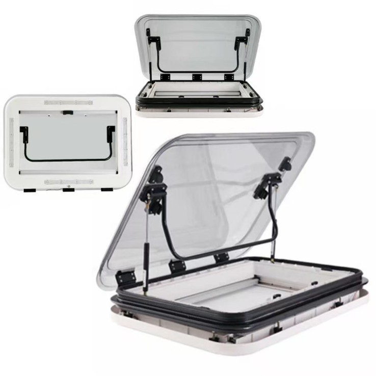 RV accessories: RV sunroof with 12V lighting, equipped with sunshade and mosquito net