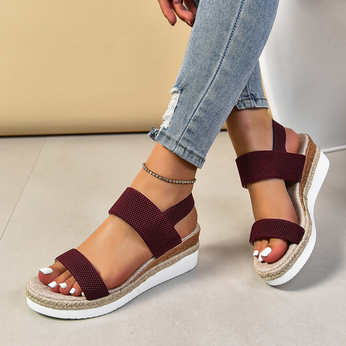 Women's Casual Vacation Solid Color Round Toe Wedge Sandals display picture 1