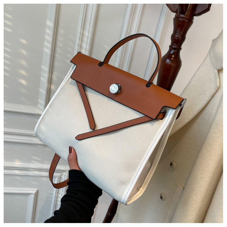 Canvas Bag Autumn And Winter New Trendy Messenger Bag Large-capacity Fashion Handbag display picture 3