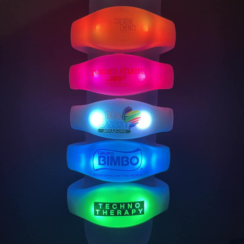 LED Light-Up Wristband for Outdoor Concerts - Cheer Prop with 15 Colors Remote Control