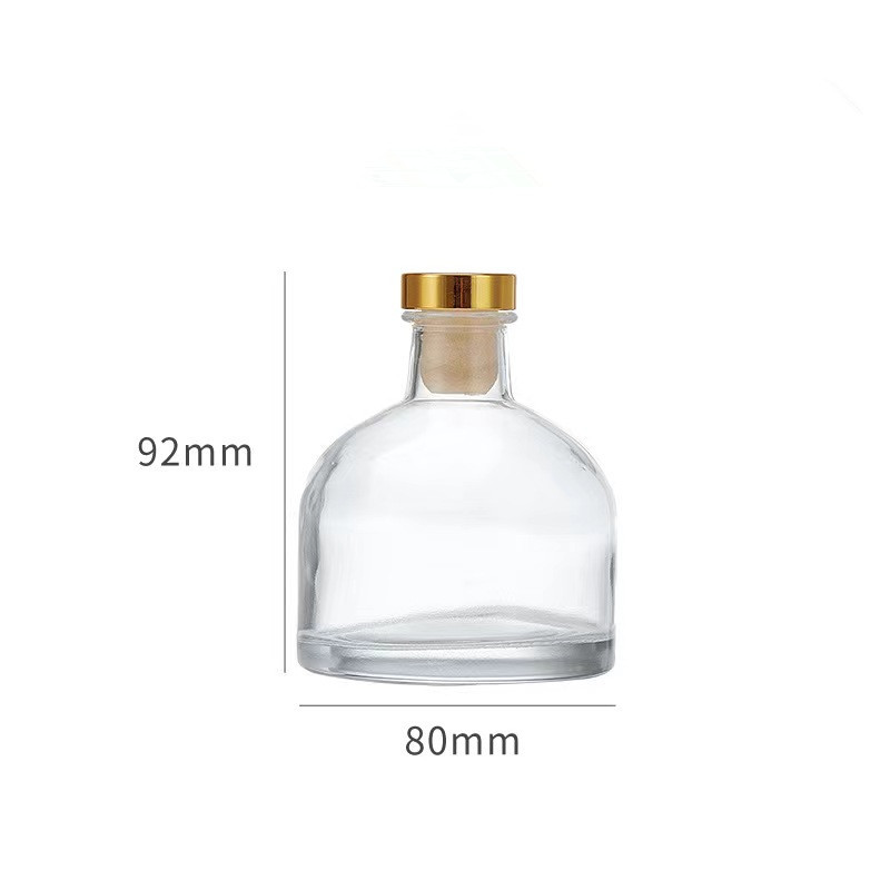 Transparente; botella semicircular de 150ml (sin tapa)