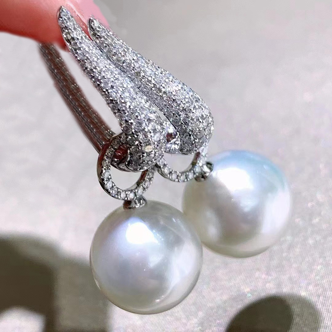 Copper sophisticated fashionable elegant earrings with zircon pearl