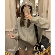 法式小个子灰色百搭套装简约松弛感针织开衫毛衣连帽外套+短裤女