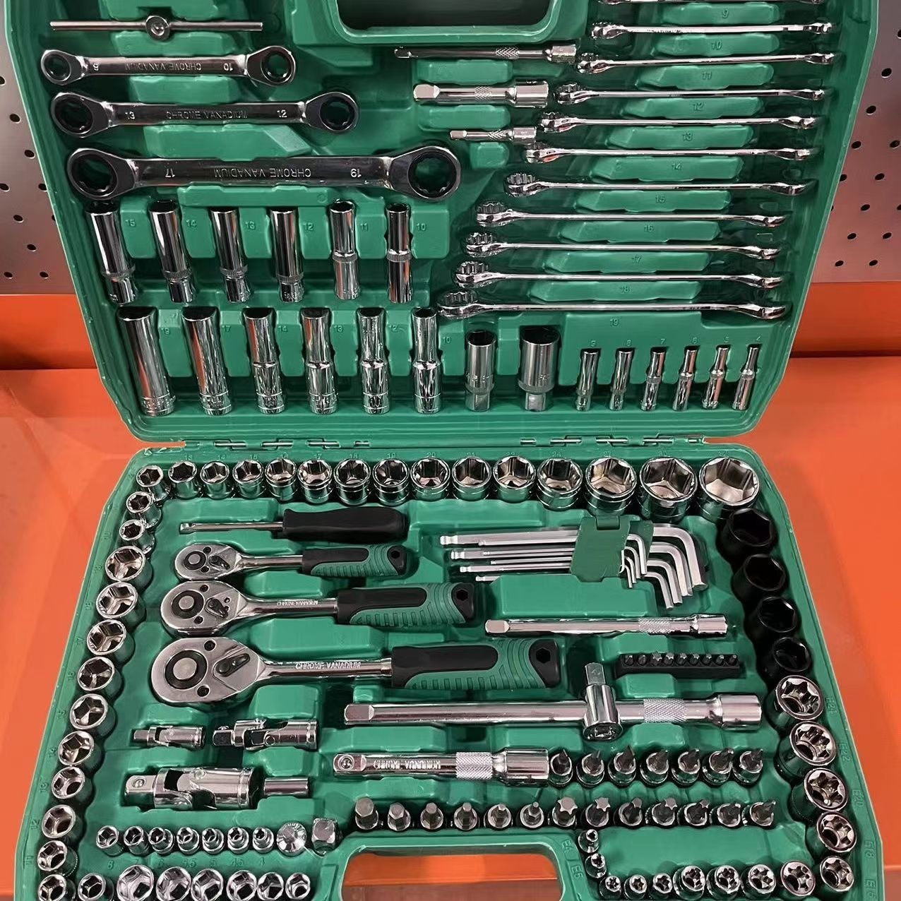 151-Piece Socket Wrench Tool Set, Universal Casing Ratchet Wrench, Car Repair, Machine Repair Combination Tool