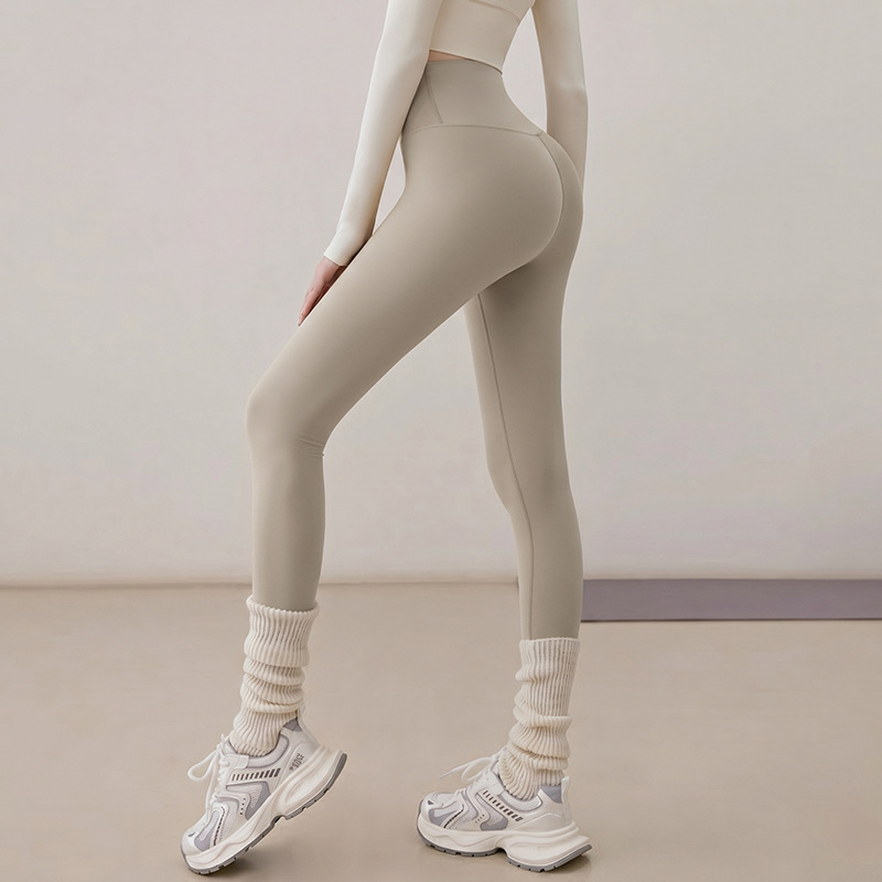 아이보리 화이트 [옆 솔기가 없는 9부 팬츠]