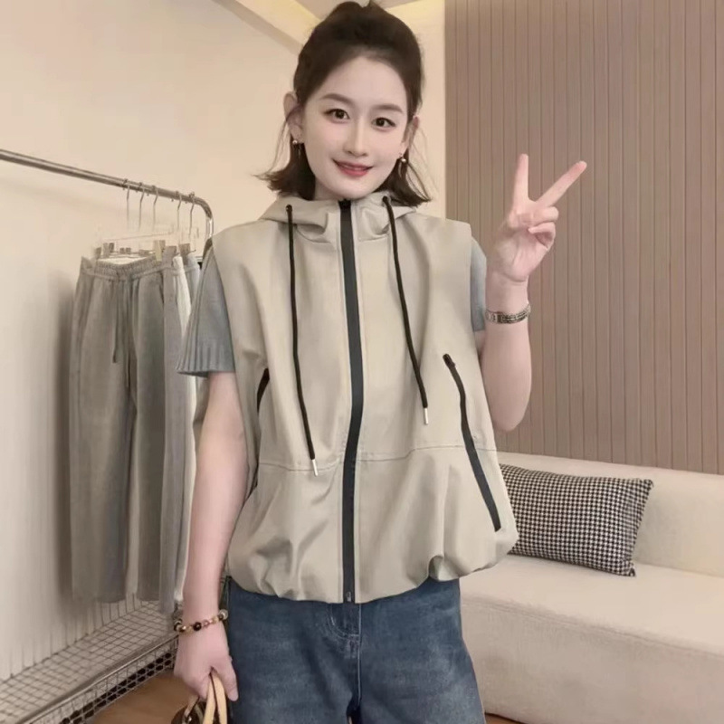 Korean Style Summer Thin Fashion Versatile Sports Hooded Vest for Women, Loose Casual Sleeveless Vest Jacket Trendy Korean Style Summer Thin Fashion Versatile Sports Hooded Vest for Women, Loose Casual Sleeveless Vest Jacket Trendy