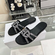 �W��վ25���Ŀ����QD�Ҹ߰汾��Ƥ�U������ЬŮ��