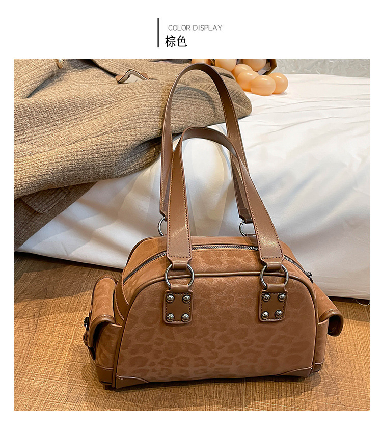 Bolsos de gran capacidad de alta sensación para mujeres 2026 retrógrado leopardo nicho de diseño bolsas de bolos de viaje simple bolsa de tote image 10