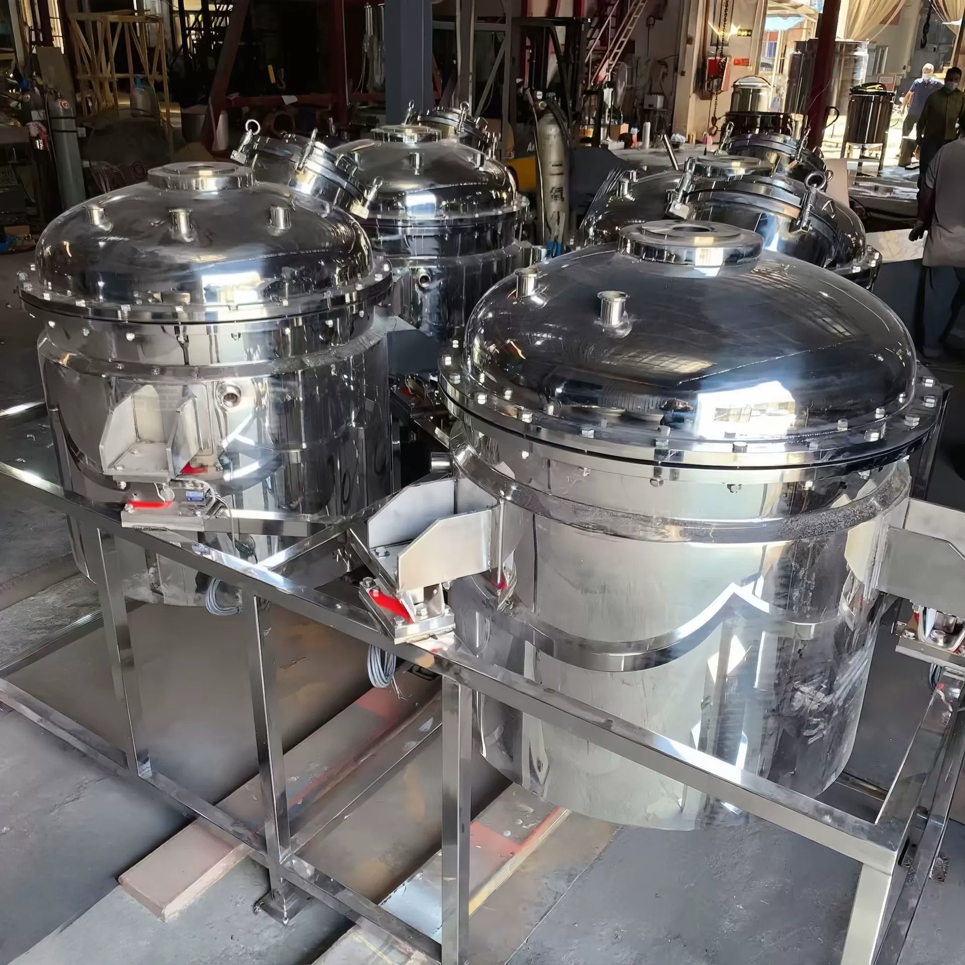 Вакуумный смесительный реактор из нержавеющей стали с весовым гомогенизирующим эмульгирующим смесительным котлом, резервуар для хранения косметического крема