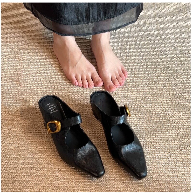 Cowhide Version of French Retro Style Metal Buckle Hidden Heel Black Closed-Toe Mule Sandals for Women Cowhide Version of French Retro Style Metal Buckle Hidden Heel Black Closed-Toe Mule Sandals for Women