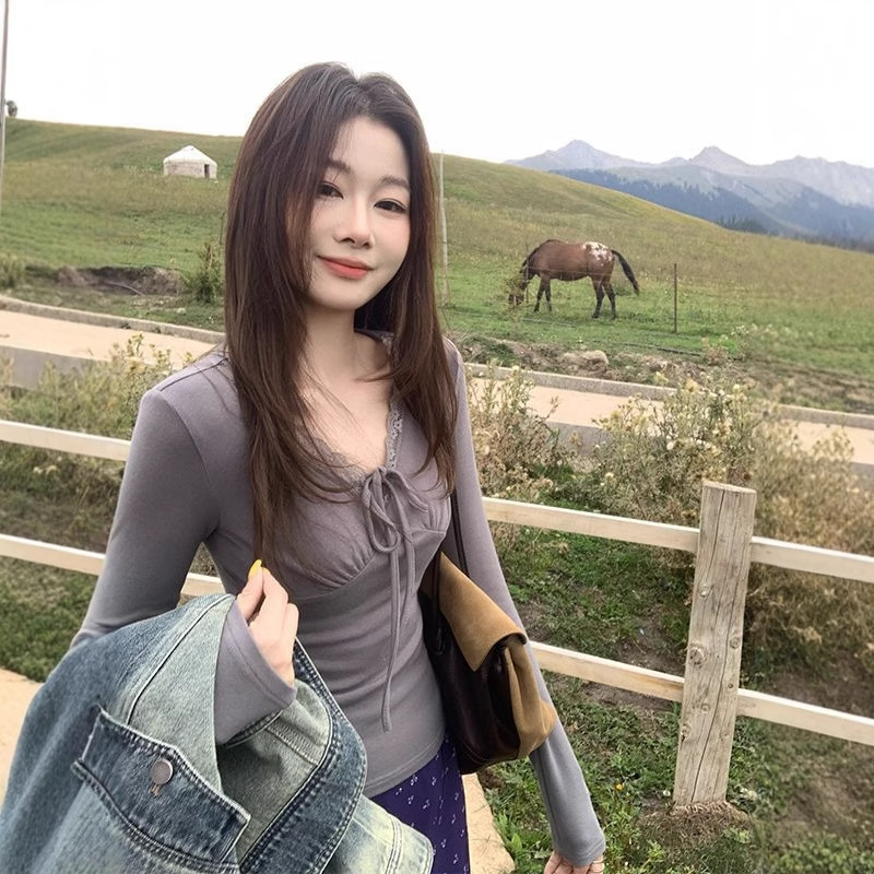 美拉德蕾丝边V领打底T恤女春秋新款独特收腰修身显瘦内搭长袖上衣|undefined