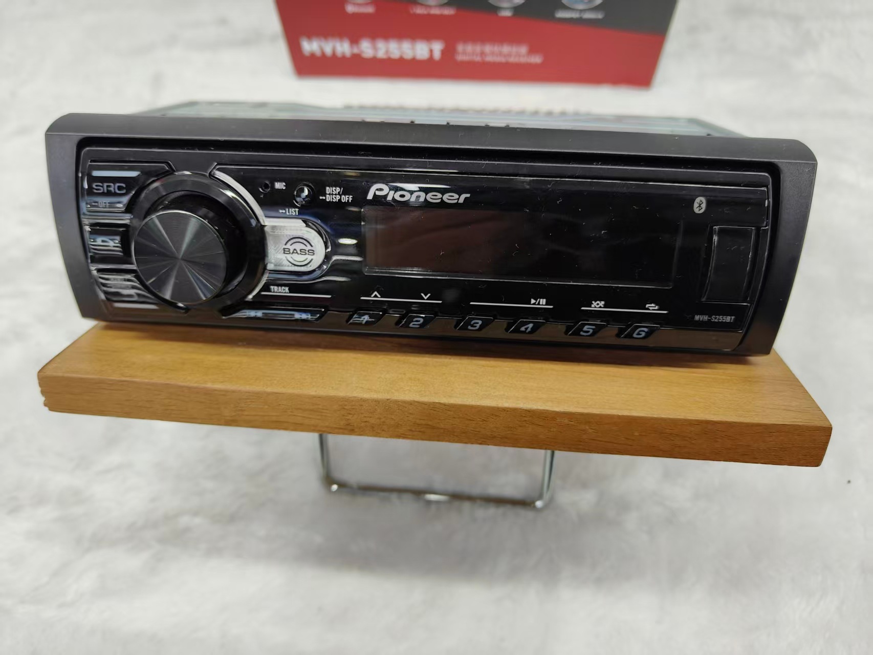 Pioneer MVH-5255BT is a popular in-stock car audio set with speakers and speakers for car audio modification